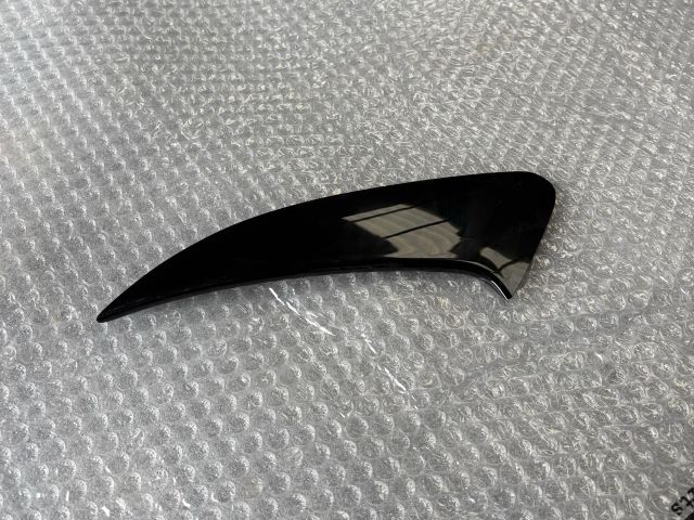 bontott MERCEDES-BENZ CLA Jobb hátsó Lökhárító Díszléc