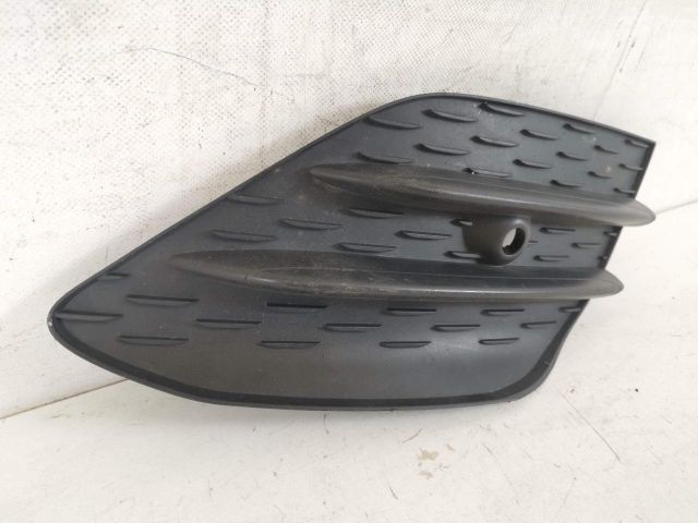 bontott MERCEDES-BENZ CLA Jobb Ködlámpa Rács