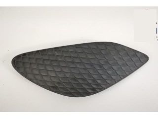 bontott MERCEDES-BENZ CLA Jobb Ködlámpa Rács