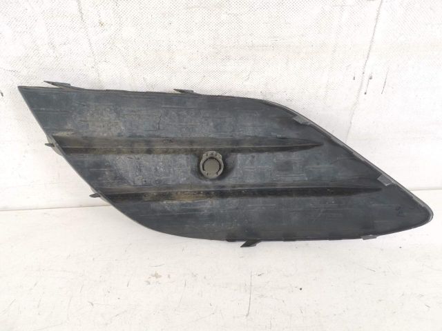 bontott MERCEDES-BENZ CLA Jobb Ködlámpa Rács