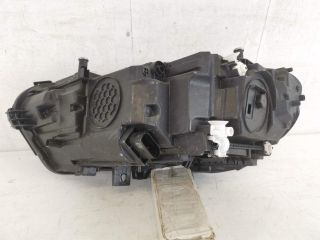 bontott MERCEDES-BENZ CLA Jobb Ledes Fényszóró