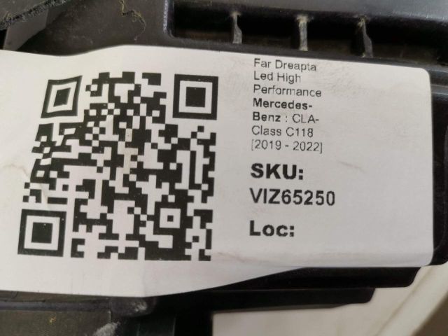 bontott MERCEDES-BENZ CLA Jobb Ledes Fényszóró