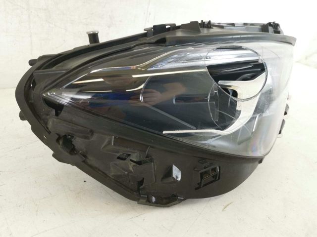 bontott MERCEDES-BENZ CLA Jobb Ledes Fényszóró