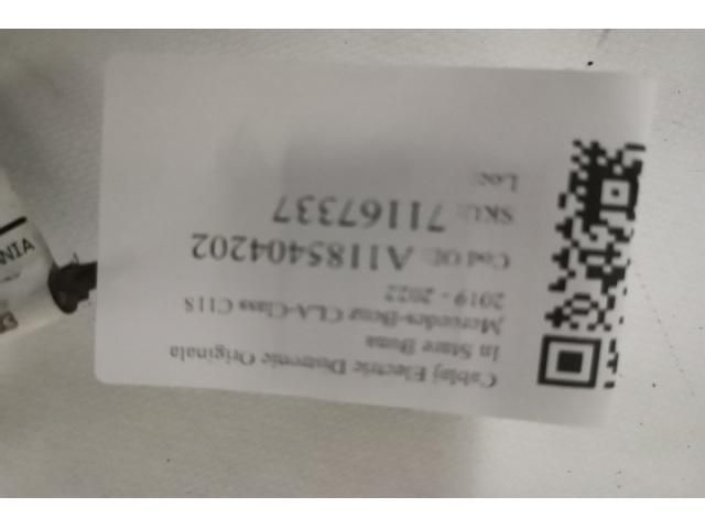 bontott MERCEDES-BENZ CLA Kábelcsatorna Fedél