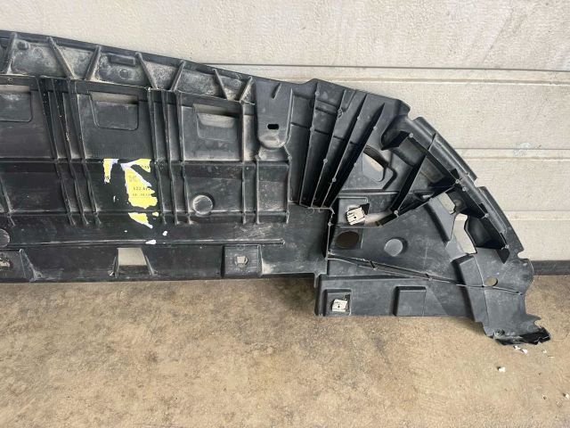 bontott MERCEDES-BENZ CLA Kartervédő