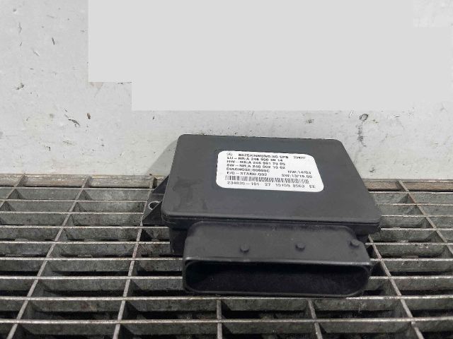 bontott MERCEDES-BENZ CLA Kézifék Elektronika