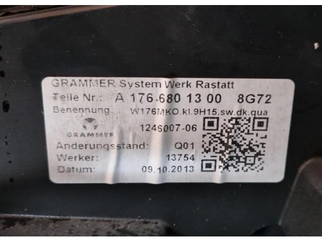 bontott MERCEDES-BENZ CLA Könyöklő