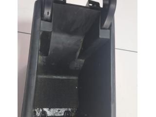 bontott MERCEDES-BENZ CLA Könyöklő