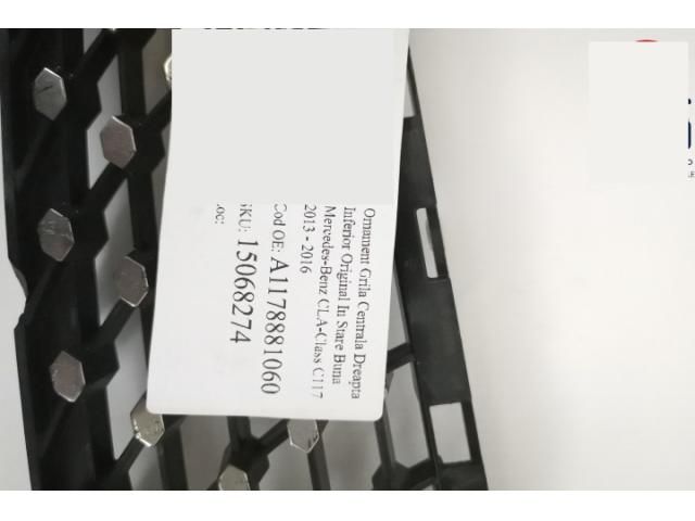 bontott MERCEDES-BENZ CLA Középső Jobb Szellőző