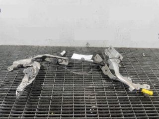 bontott MERCEDES-BENZ CLA Motorháztető Zsanér Pár