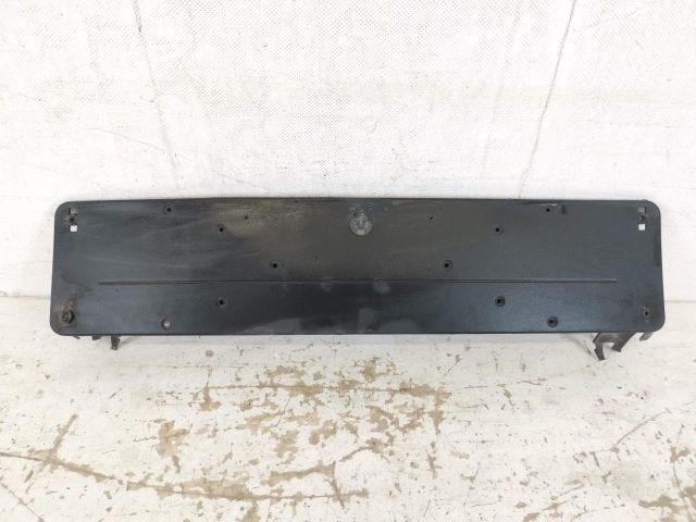 bontott MERCEDES-BENZ CLA Rendszámtábla Tartó