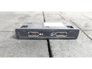 bontott MERCEDES-BENZ CLA USB HUB