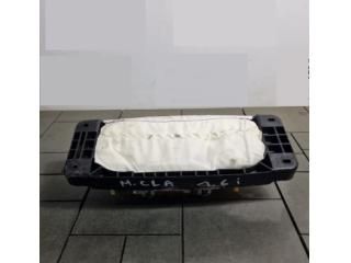 bontott MERCEDES-BENZ CLA Utasoldali Légzsák