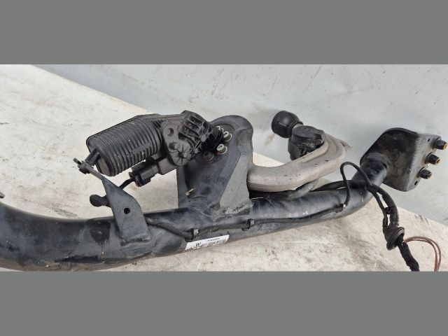 bontott MERCEDES-BENZ CLA Vonóhorog