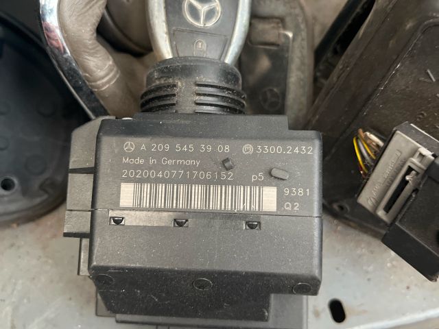 bontott MERCEDES-BENZ CLK Gyújtáskapcsoló Házzal