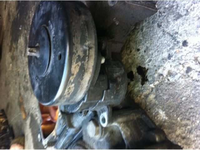 bontott MERCEDES-BENZ CLK Szíjfeszítő Görgő