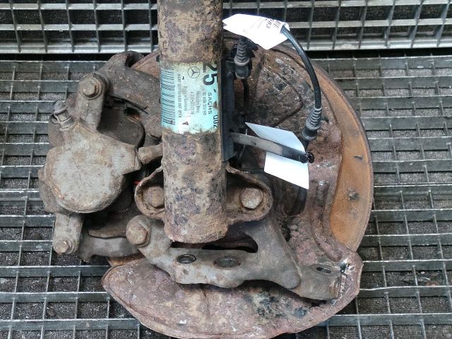 bontott MERCEDES-BENZ CLK Bal első Csonkállvány