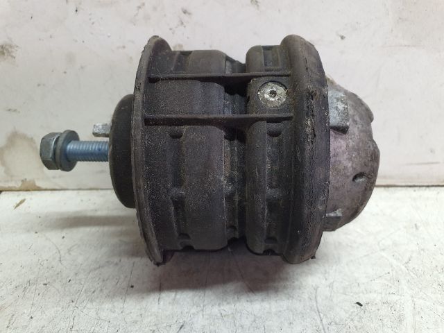 bontott MERCEDES-BENZ CLK Motor Tartó Bak Jobb