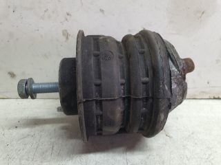 bontott MERCEDES-BENZ CLK Motor Tartó Bak Jobb