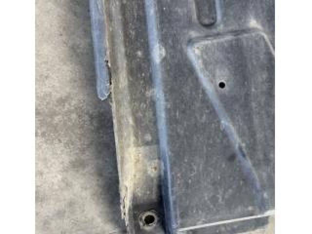 bontott MERCEDES-BENZ CLK Alsó Padlólemez Burkolat