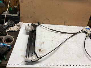 bontott MERCEDES-BENZ CLK Bal első Ablakemelő Szerkezet (Elektromos)