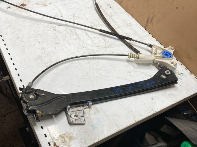 bontott MERCEDES-BENZ CLK Bal első Ablakemelő Szerkezet (Elektromos)