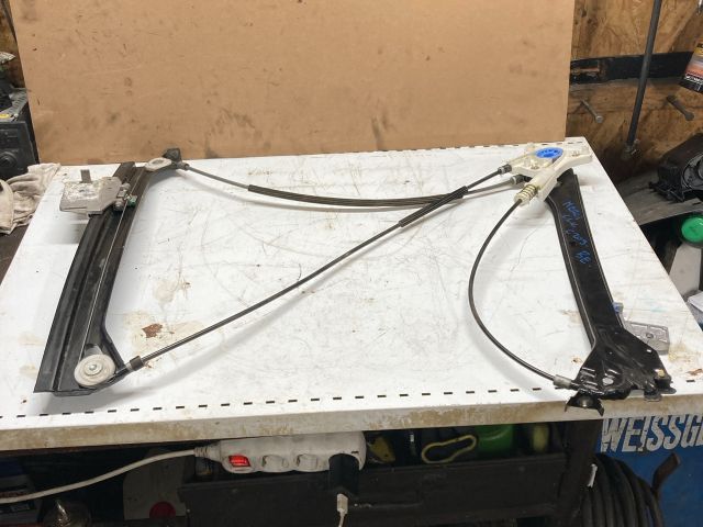 bontott MERCEDES-BENZ CLK Bal első Ablakemelő Szerkezet (Elektromos)