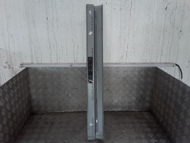 bontott MERCEDES-BENZ CLK Bal első Küszöb Díszléc