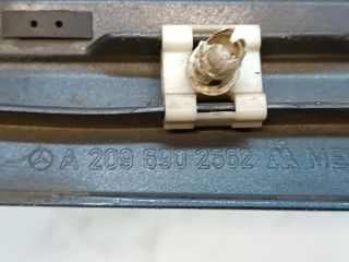 bontott MERCEDES-BENZ CLK Bal hátsó Sárvédő Díszléc