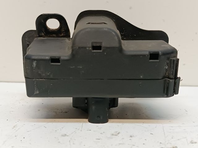 bontott MERCEDES-BENZ CLK Bal Motorháztető Zárszerkezet