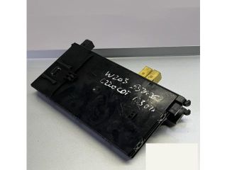 bontott MERCEDES-BENZ CLK Biztosítéktábla Csomagtér