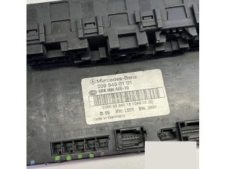 bontott MERCEDES-BENZ CLK Biztosítéktábla Csomagtér
