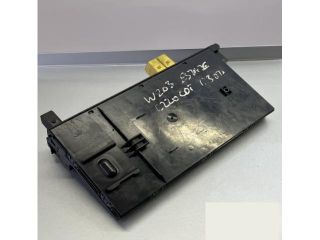 bontott MERCEDES-BENZ CLK Biztosítéktábla Csomagtér