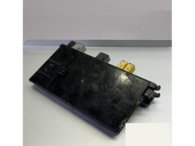 bontott MERCEDES-BENZ CLK Biztosítéktábla Csomagtér