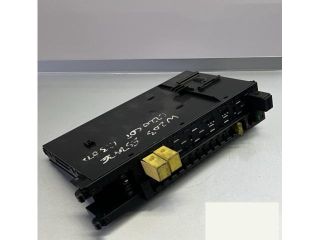 bontott MERCEDES-BENZ CLK Biztosítéktábla Csomagtér