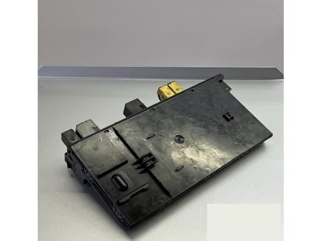 bontott MERCEDES-BENZ CLK Biztosítéktábla Csomagtér