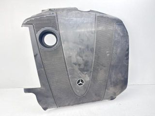 bontott MERCEDES-BENZ CLK Felső Hűtőburkolat