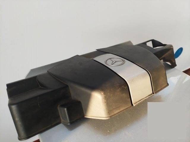 bontott MERCEDES-BENZ CLK Felső Hűtőburkolat