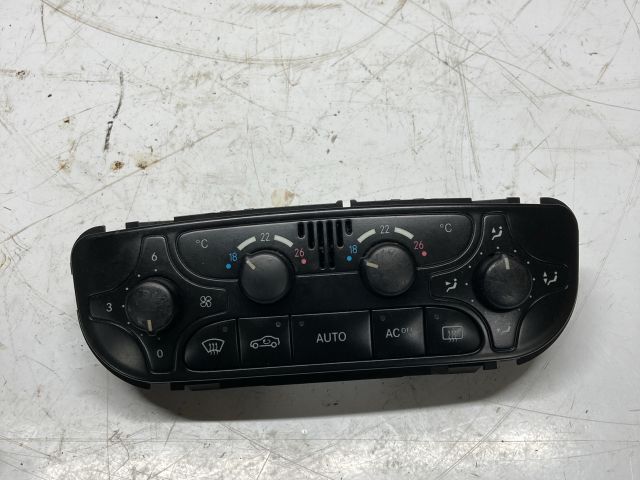 bontott MERCEDES-BENZ CLK Fűtéskapcsoló (digit klímás)