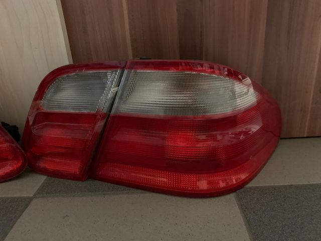 bontott MERCEDES-BENZ CLK Hátsó Lámpa Szett