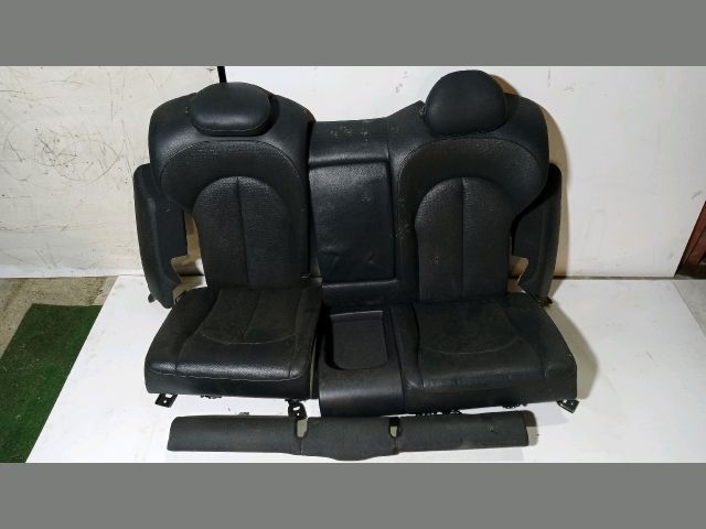 bontott MERCEDES-BENZ CLK Hátsó Ülés Szett