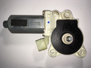 bontott MERCEDES-BENZ CLK Jobb első Ablakemelő Motor