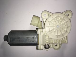 bontott MERCEDES-BENZ CLK Jobb első Ablakemelő Motor