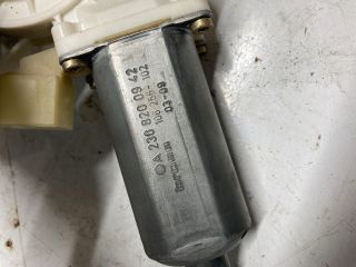 bontott MERCEDES-BENZ CLK Jobb első Ablakemelő Motor