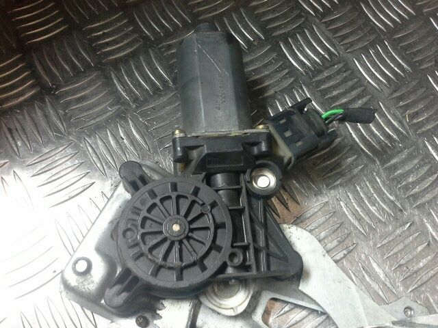 bontott MERCEDES-BENZ CLK Jobb első Ablakemelő Szerkezet (Elektromos)