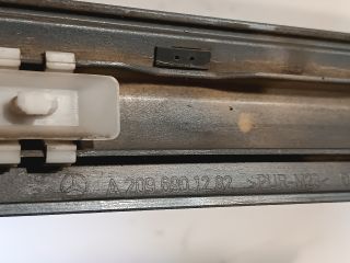 bontott MERCEDES-BENZ CLK Jobb első Ajtó Díszléc