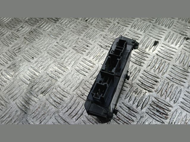 bontott MERCEDES-BENZ CLK Jobb első Ajtó Vezérlőegység