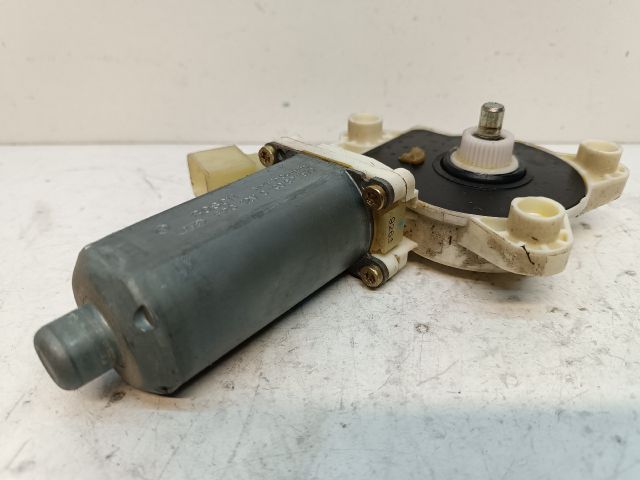 bontott MERCEDES-BENZ CLK Jobb hátsó Ablakemelő Motor