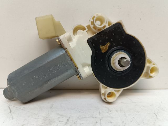 bontott MERCEDES-BENZ CLK Jobb hátsó Ablakemelő Motor