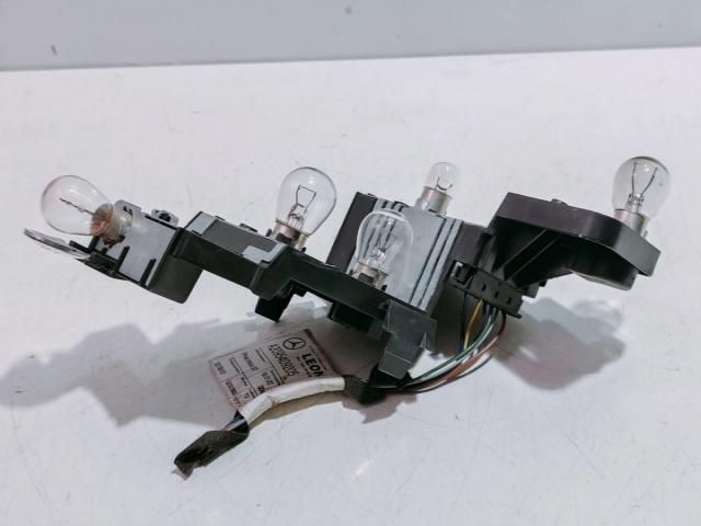 bontott MERCEDES-BENZ CLK Jobb Hátsó Lámpa Foglalat